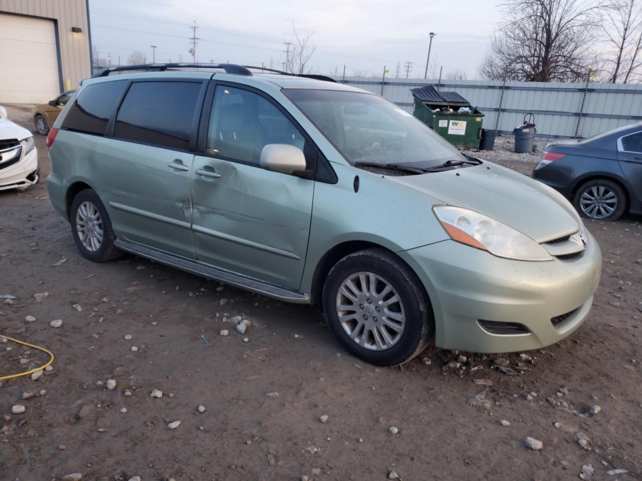 2008 Toyota Sienna - Image 4