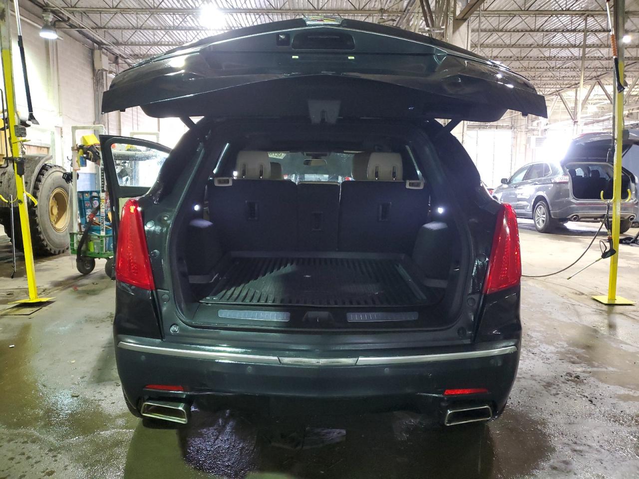 2017 Cadillac XT5 - Image 6