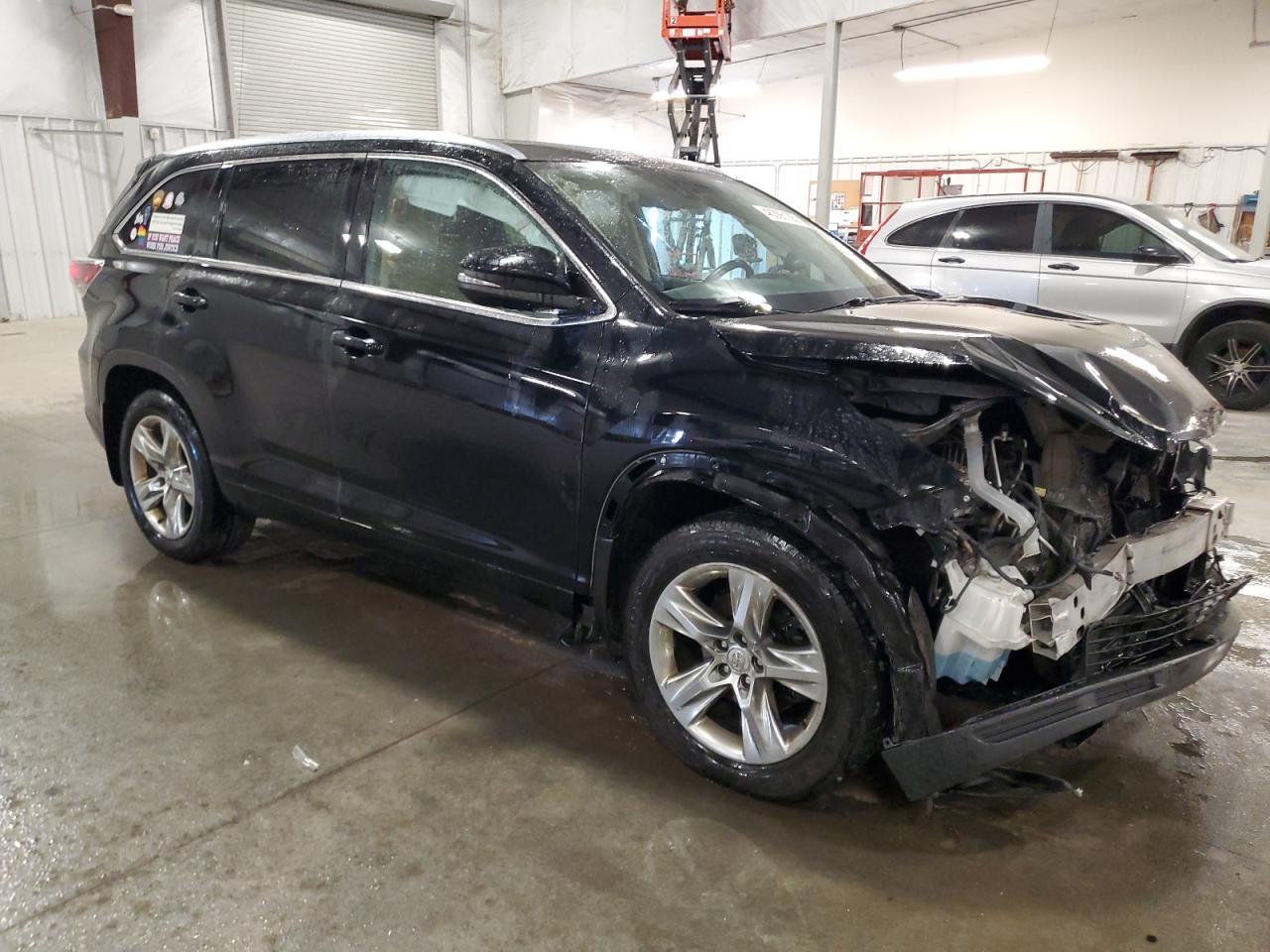 2015 Toyota Highlander - Image 4
