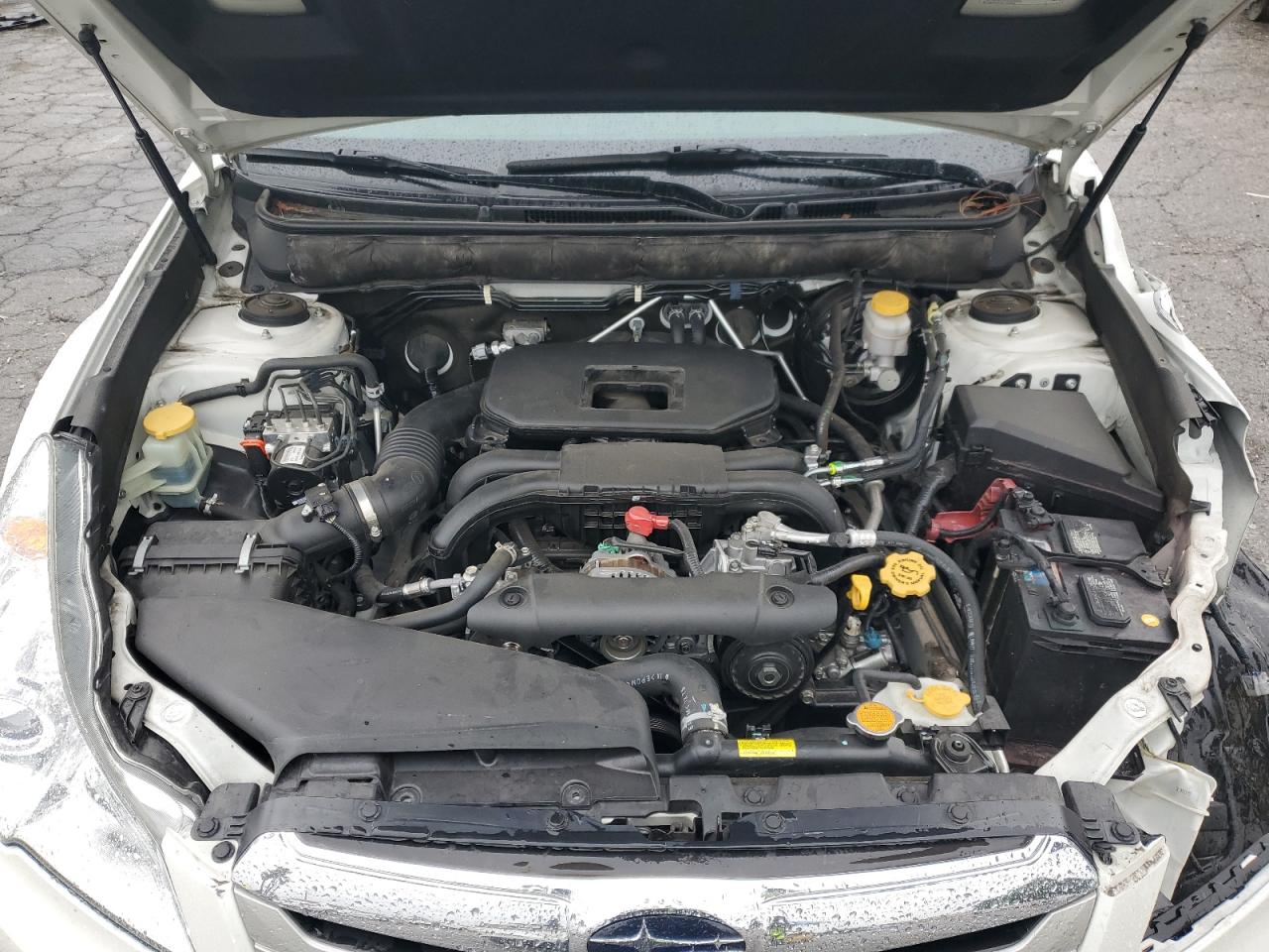 2012 Subaru Outback - Image 13