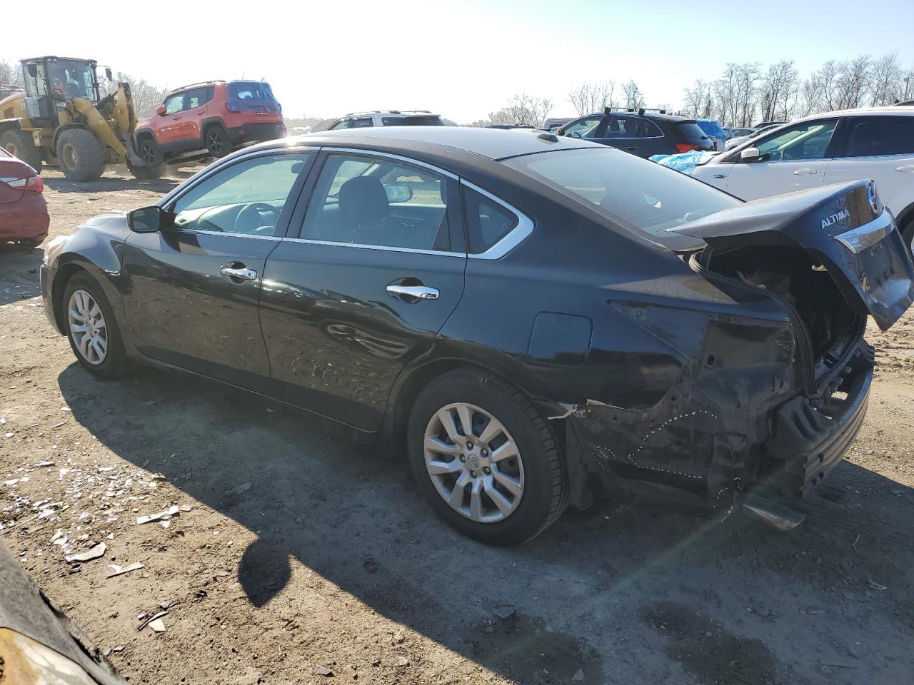 2015 Nissan Altima - Image 2