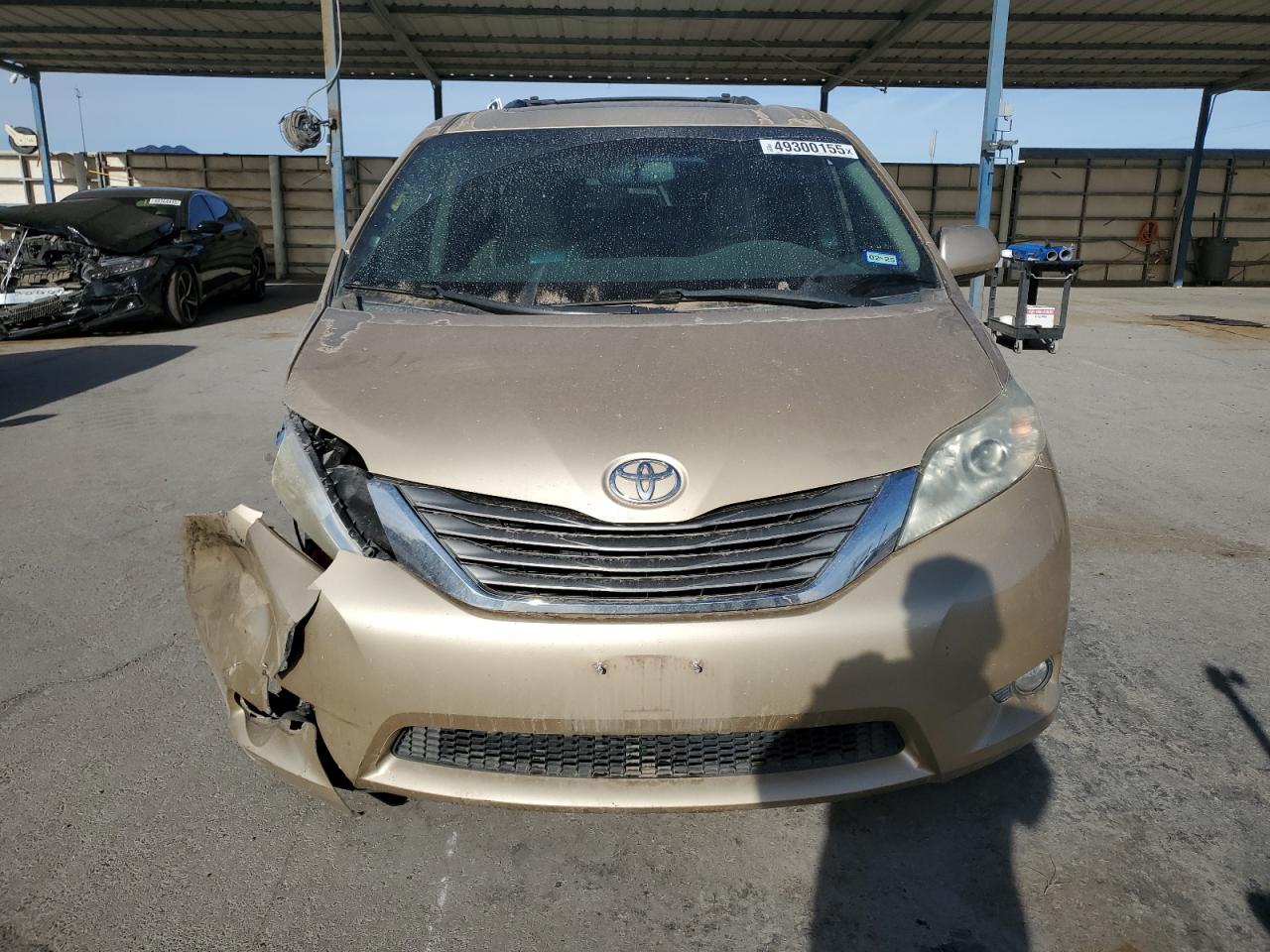 2012 Toyota Sienna - Image 5