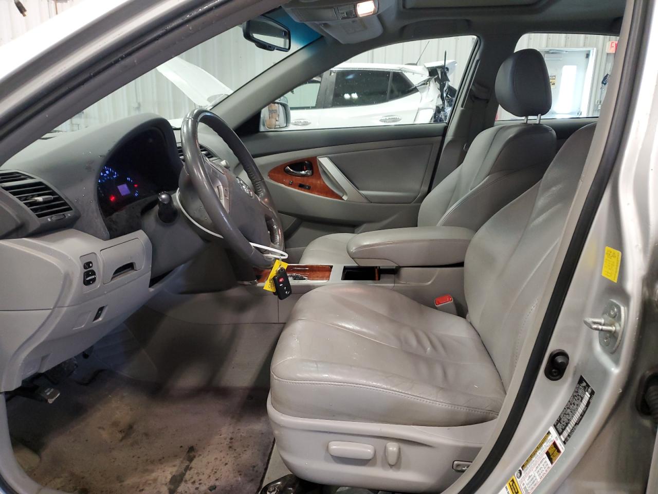 2011 Toyota Camry - Image 7