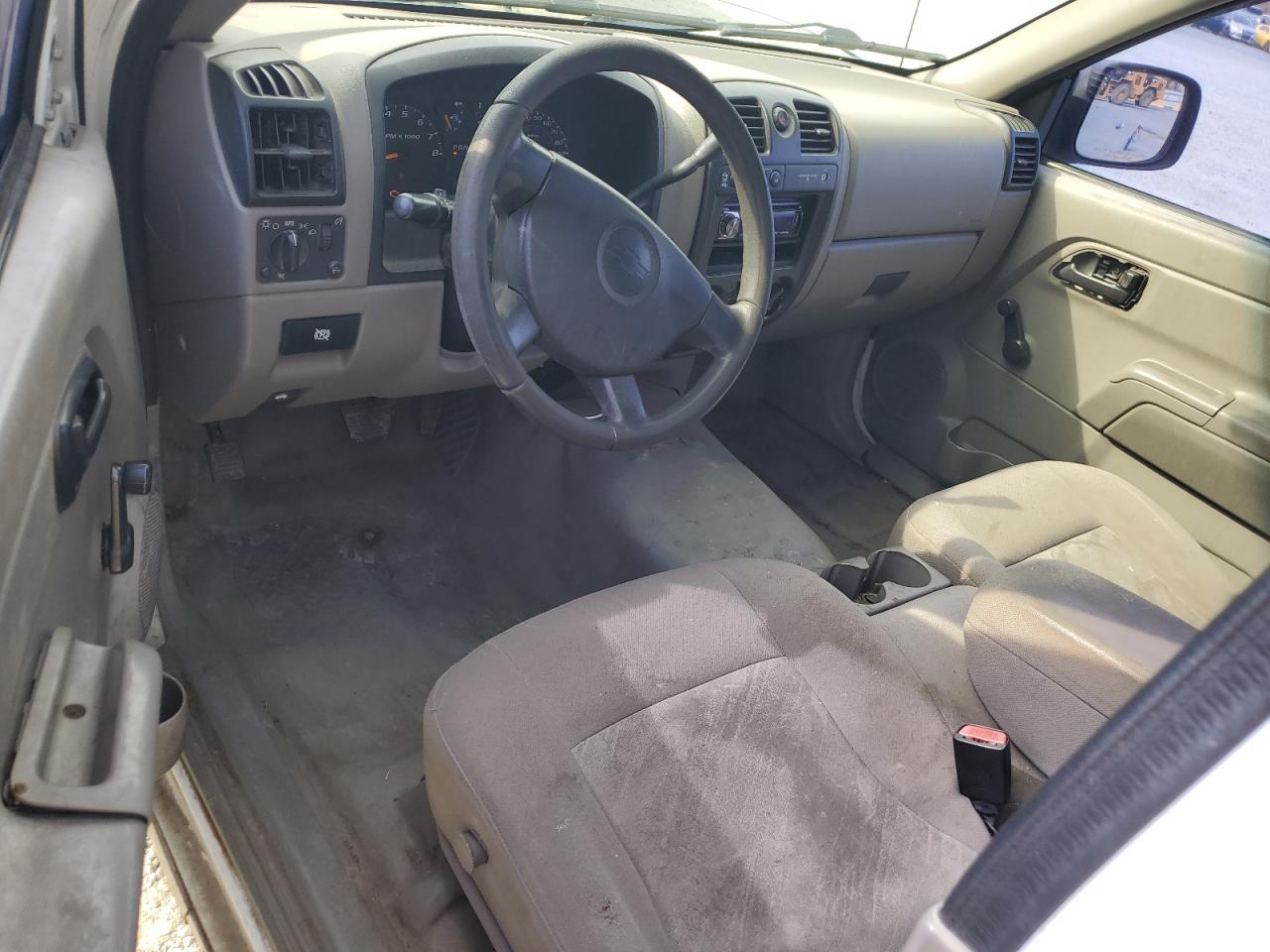 2004 Chevrolet Colorado - Image 8