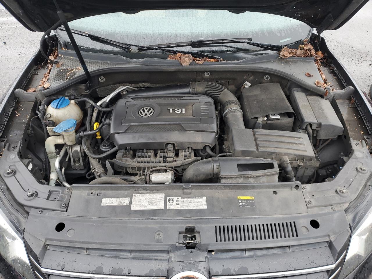 2014 Volkswagen Passat - Image 11