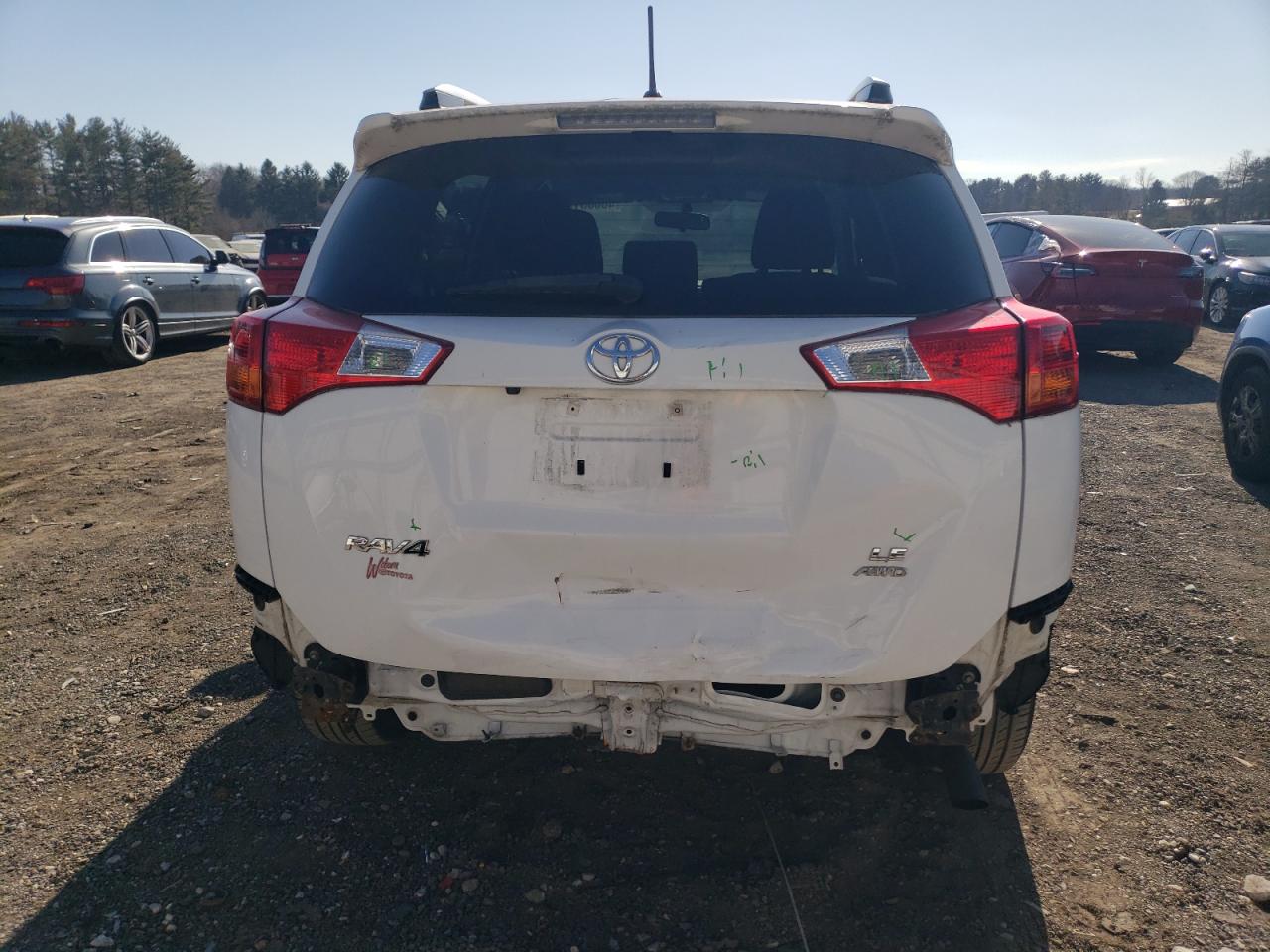 2014 Toyota RAV 4 - Image 6