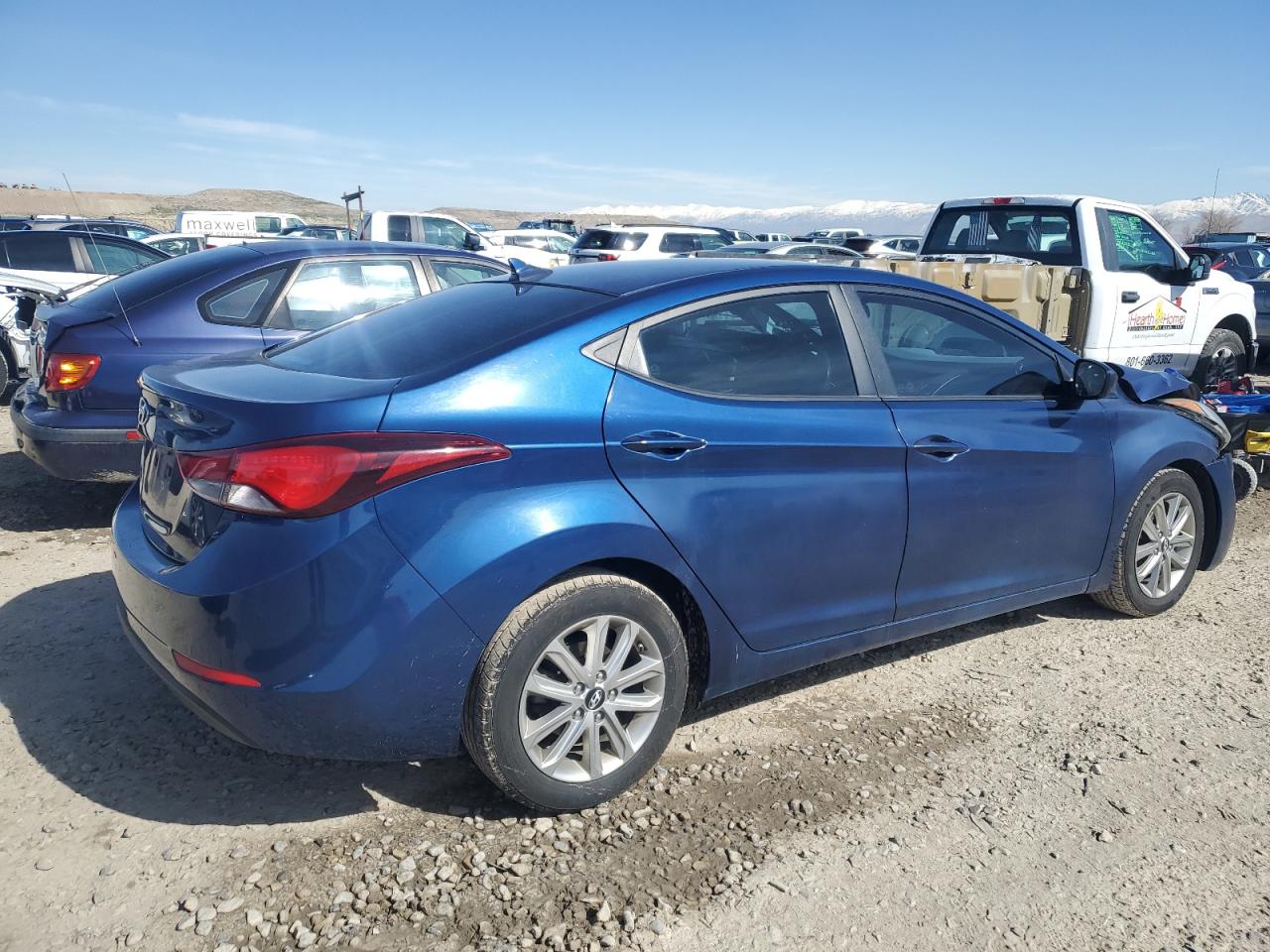 2015 Hyundai Elantra - Image 3