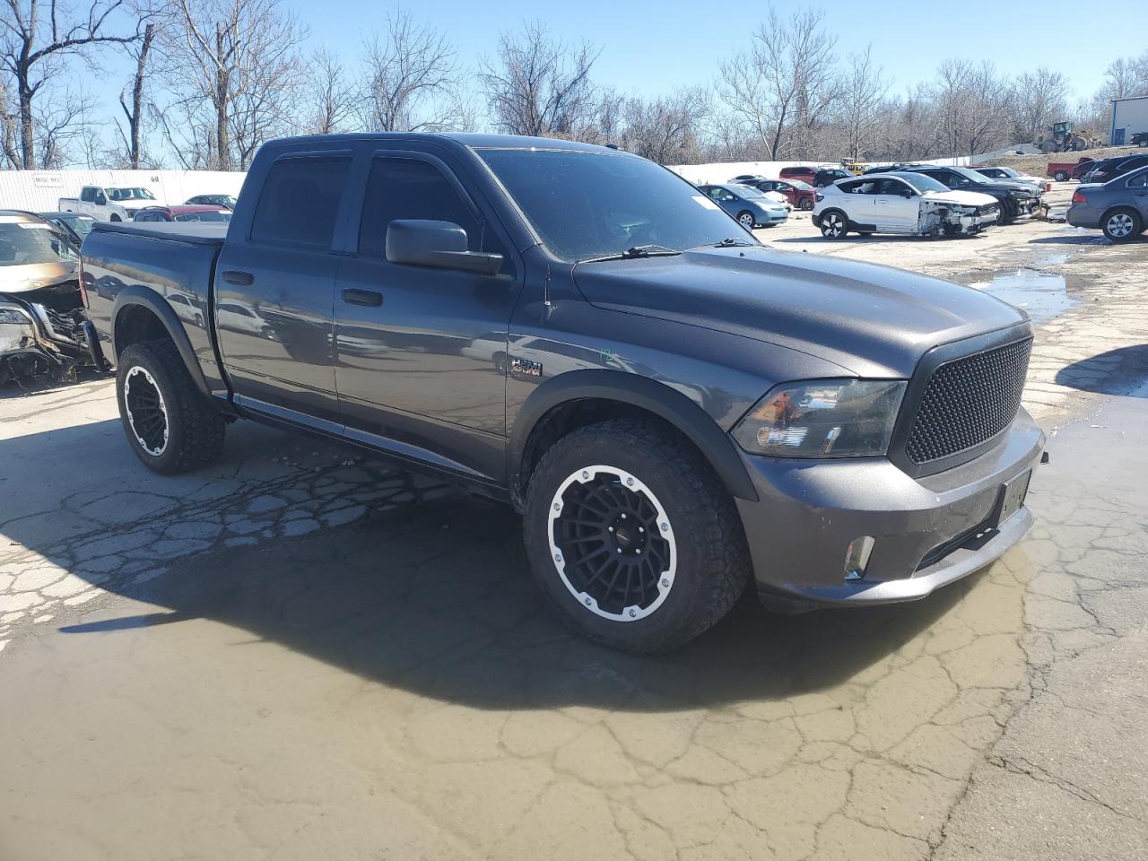 2016 RAM 1500 - Image 4