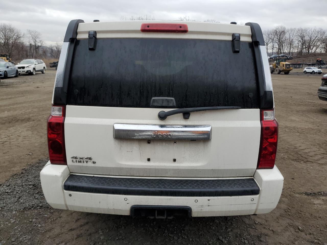 2006 Jeep Commander - Image 6