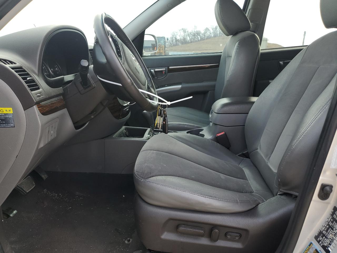 2011 Hyundai Santa Fe - Image 7