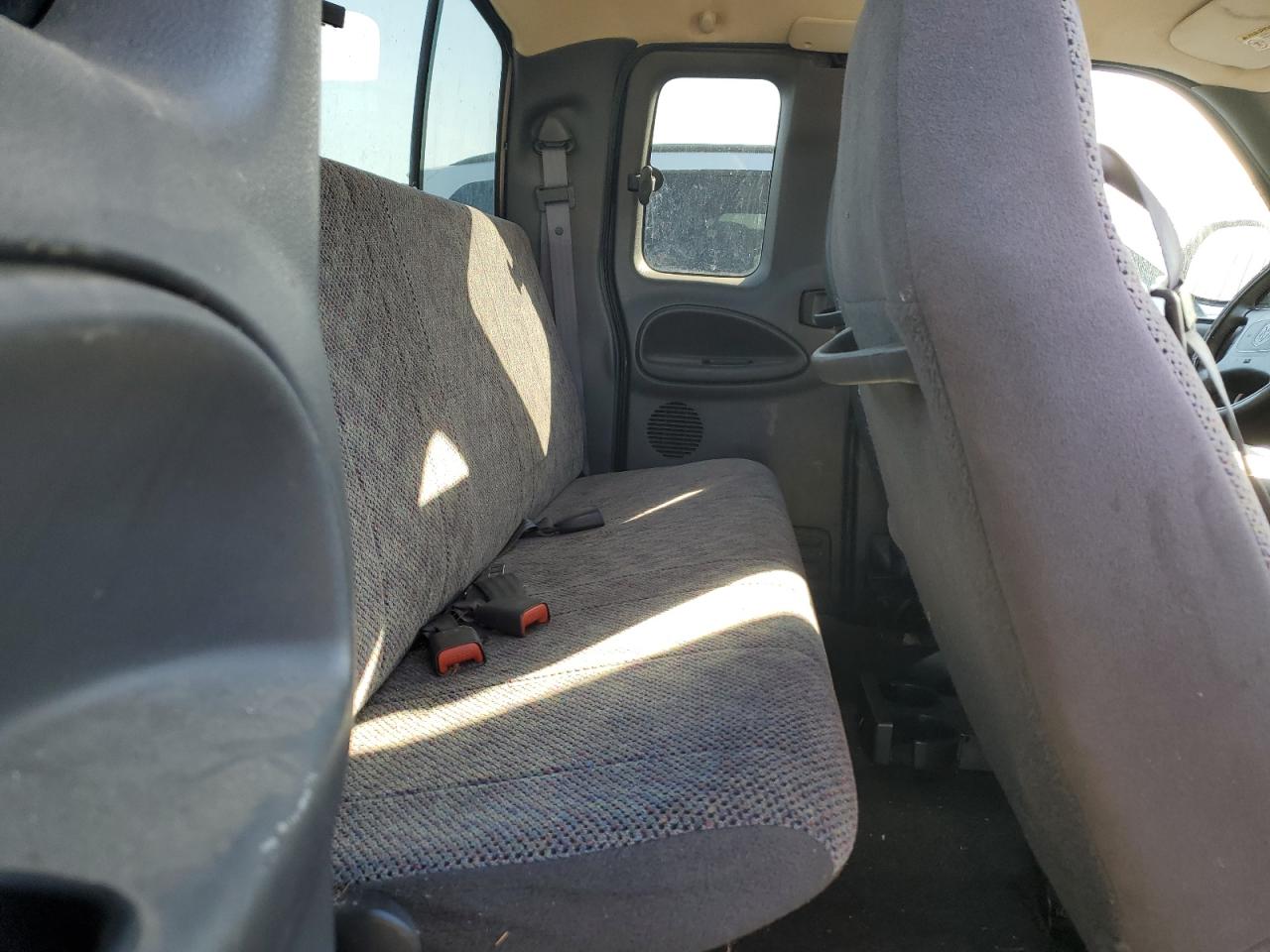 1999 Dodge RAM - Image 10
