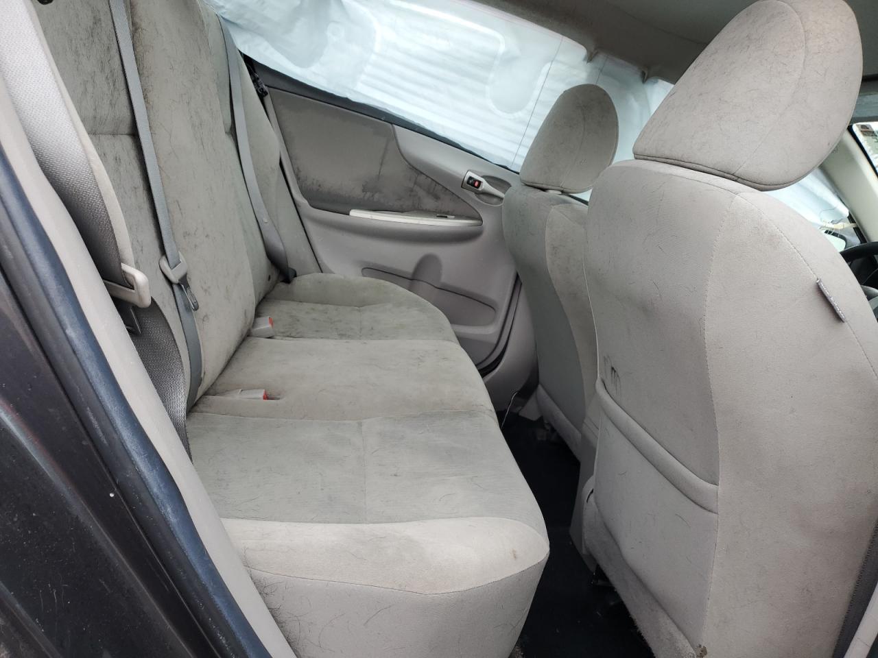 2011 Toyota Corolla - Image 11