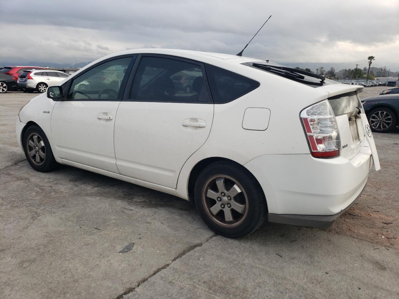 2007 Toyota Prius - Image 2