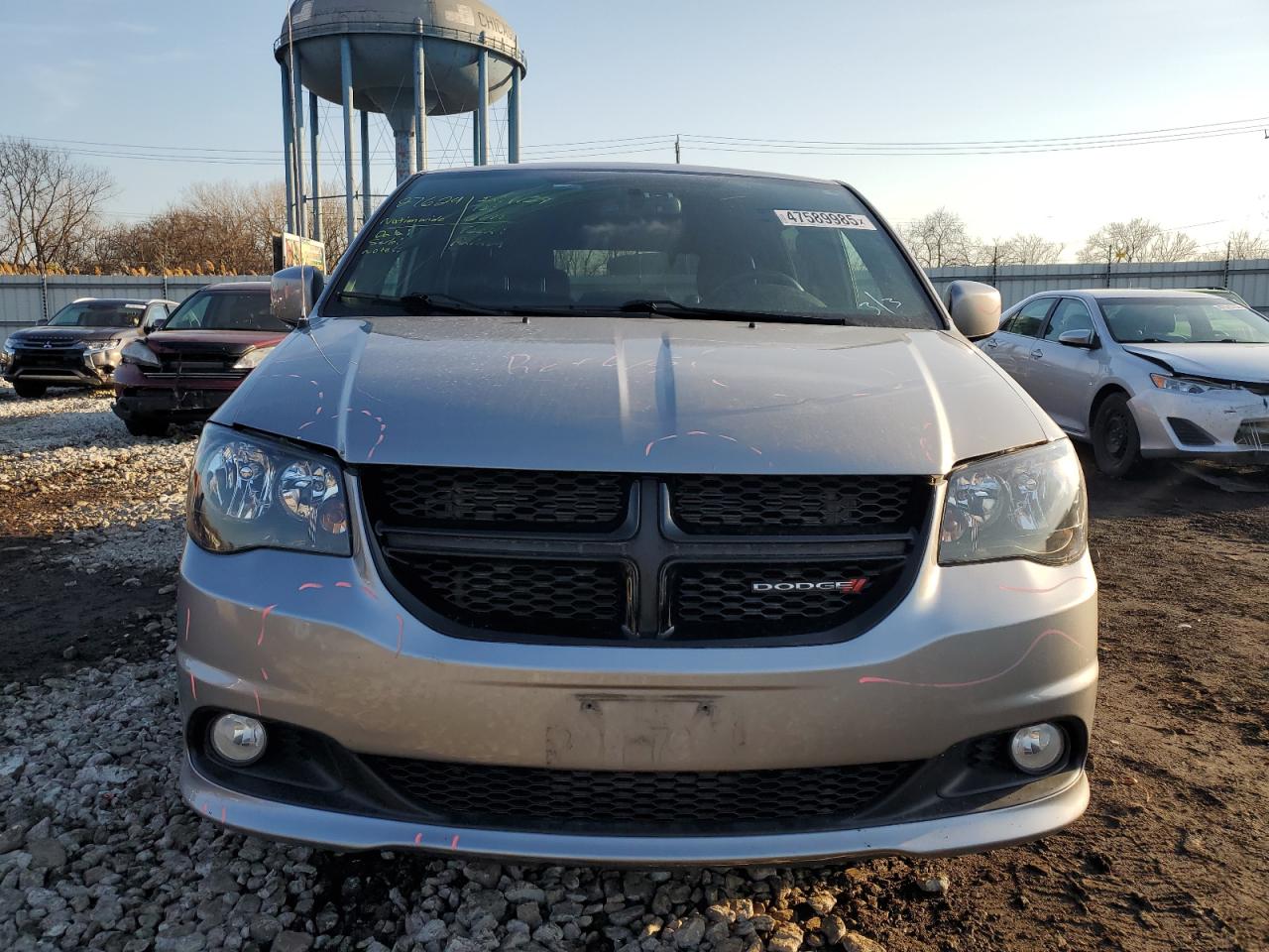 2016 Dodge Caravan - Image 5