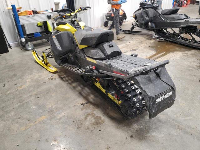 2022 SKIDOO RENEGADE