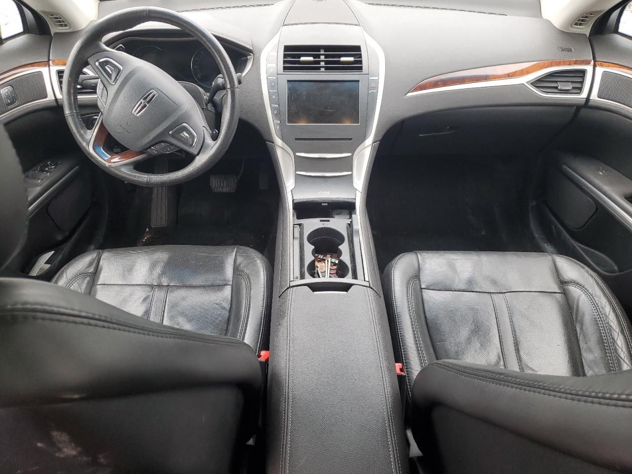 2014 Lincoln MKZ - Image 8