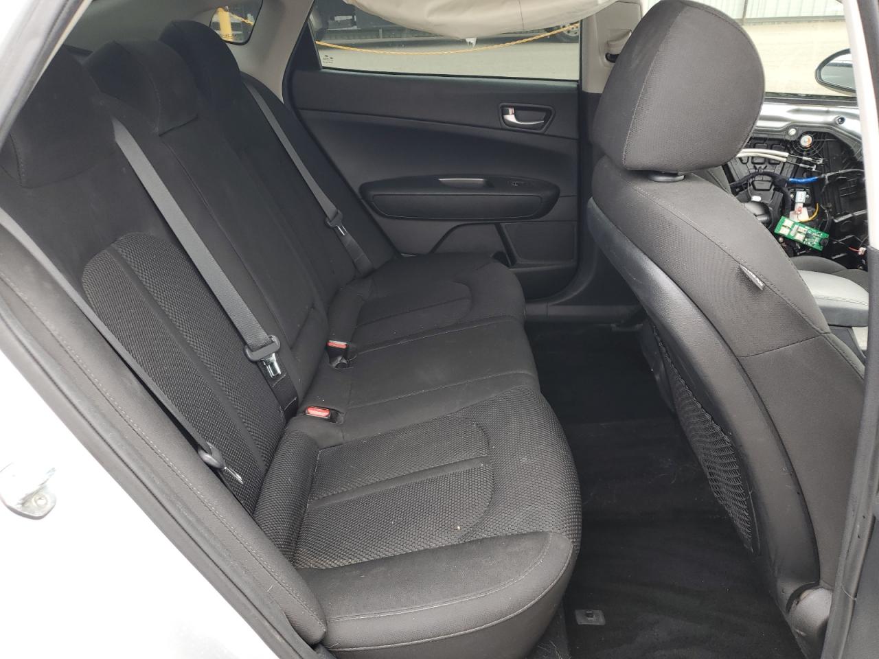 2019 Kia Optima - Image 10