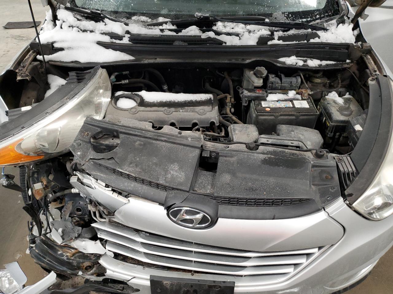 2012 Hyundai Tucson - Image 11