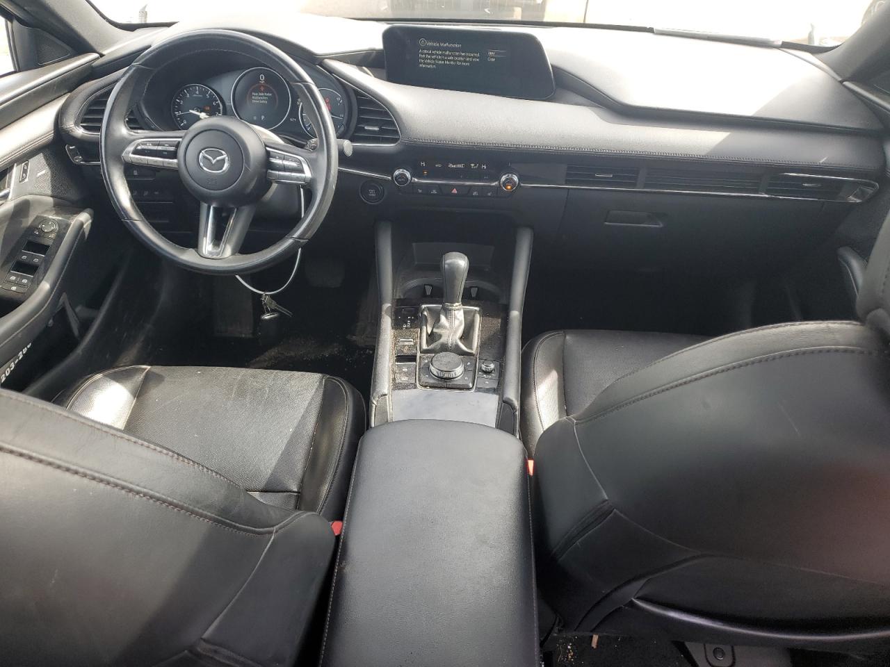 2022 Mazda 3 - Image 8