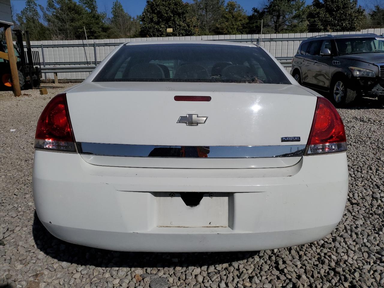 2011 Chevrolet Impala - Image 6