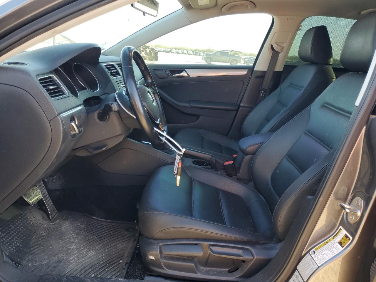 2018 Volkswagen Jetta - Image 7
