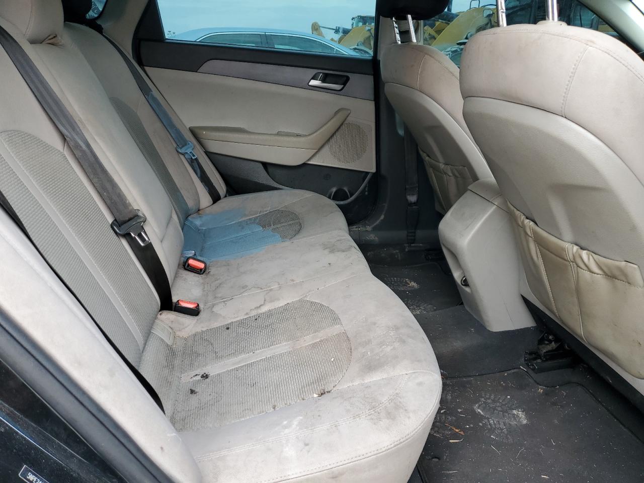 2017 Hyundai Sonata - Image 11