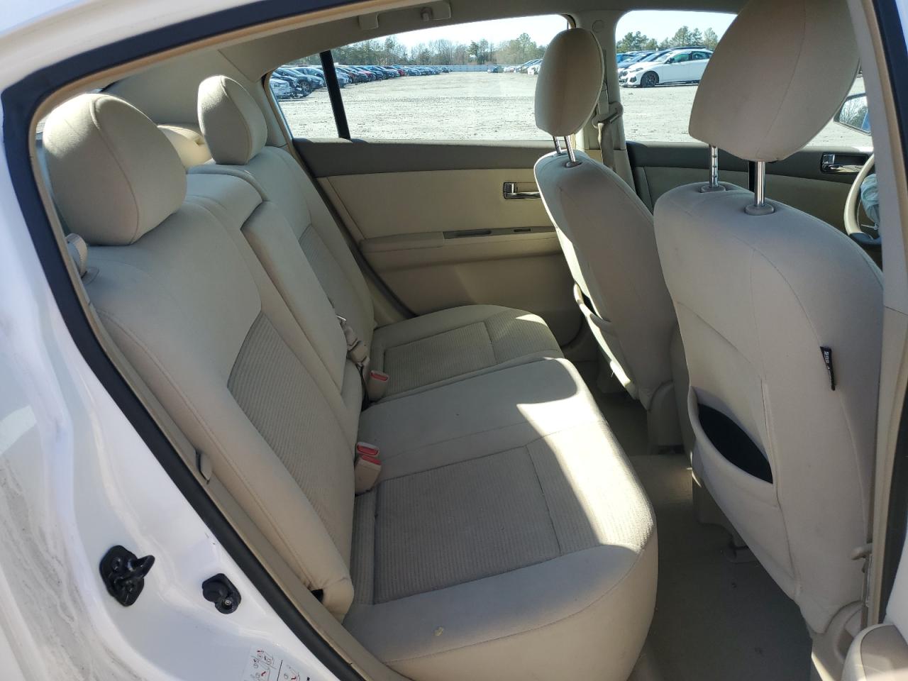 2010 Nissan Sentra - Image 10