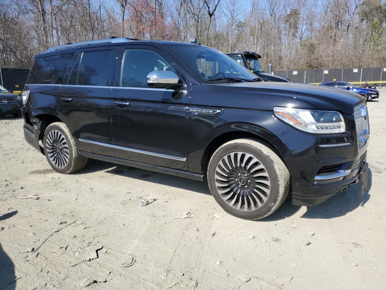 2021 Lincoln Navigator - Image 4