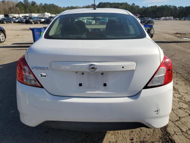  NISSAN VERSA 2017 Biały