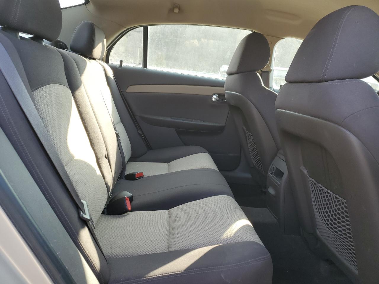 2010 Chevrolet Malibu - Image 10
