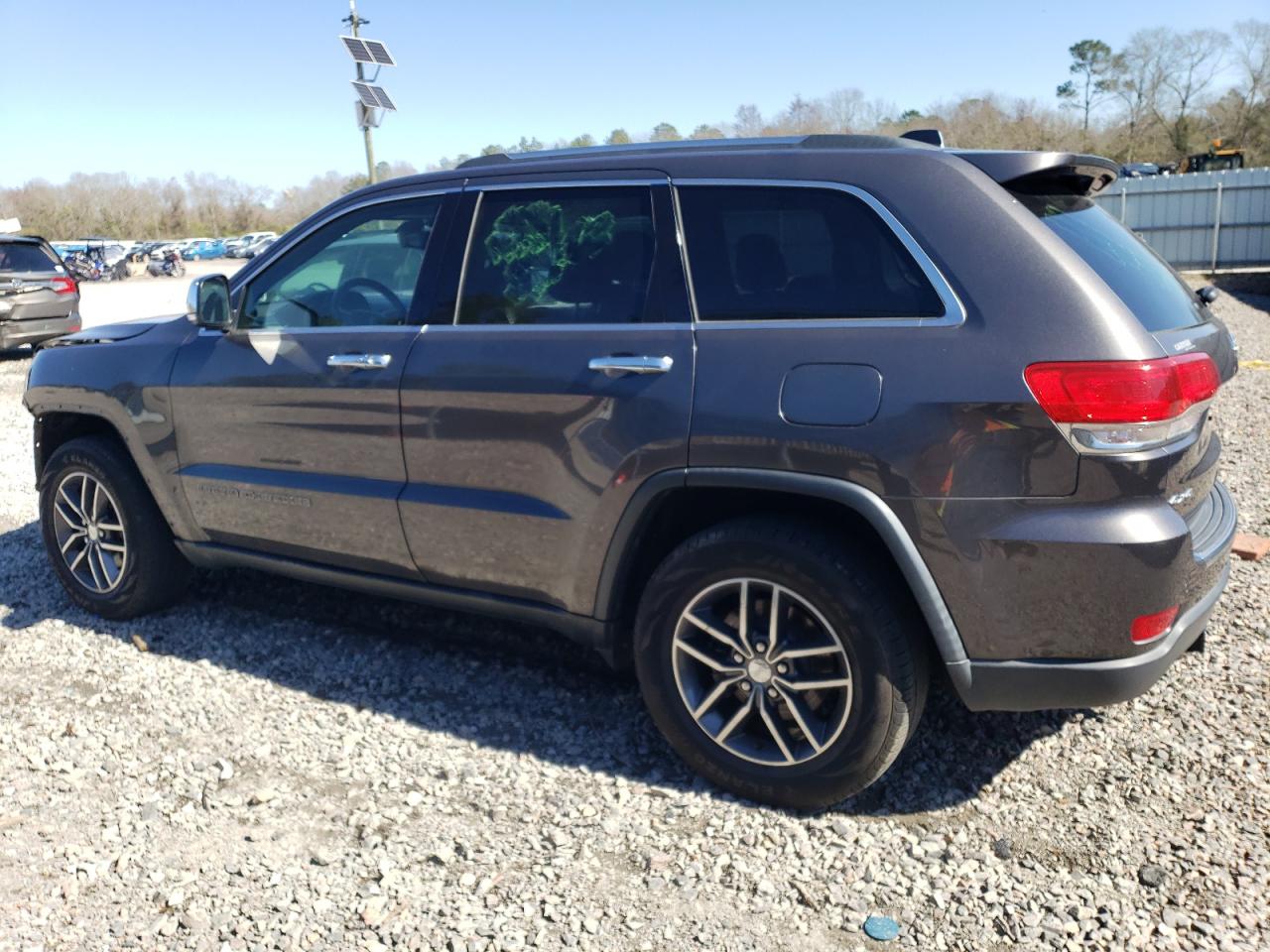 2017 Jeep Grand Cherokee - Image 2