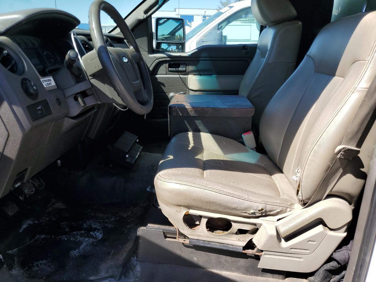 2010 Ford F150 VIN: 1FTMF1CW5AKB11090 Lot: 47970015