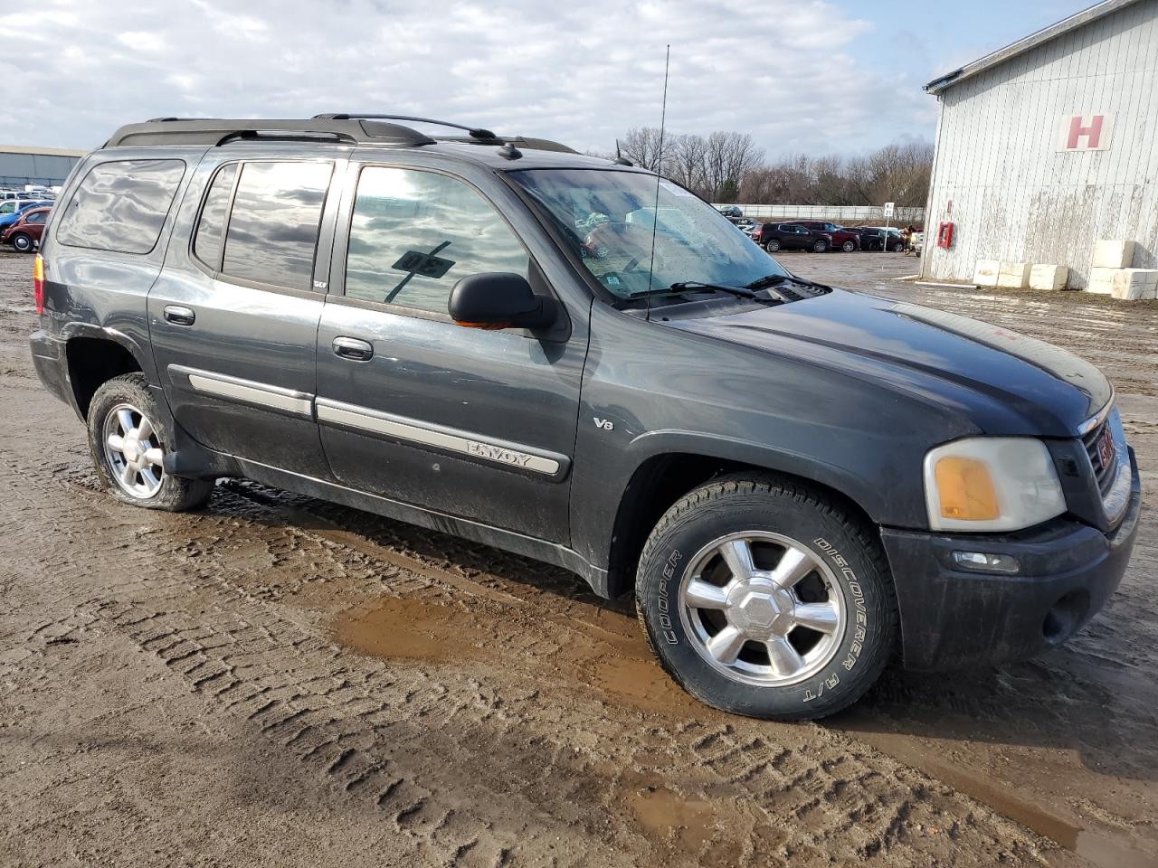 2004 GMC Envoy - Image 4
