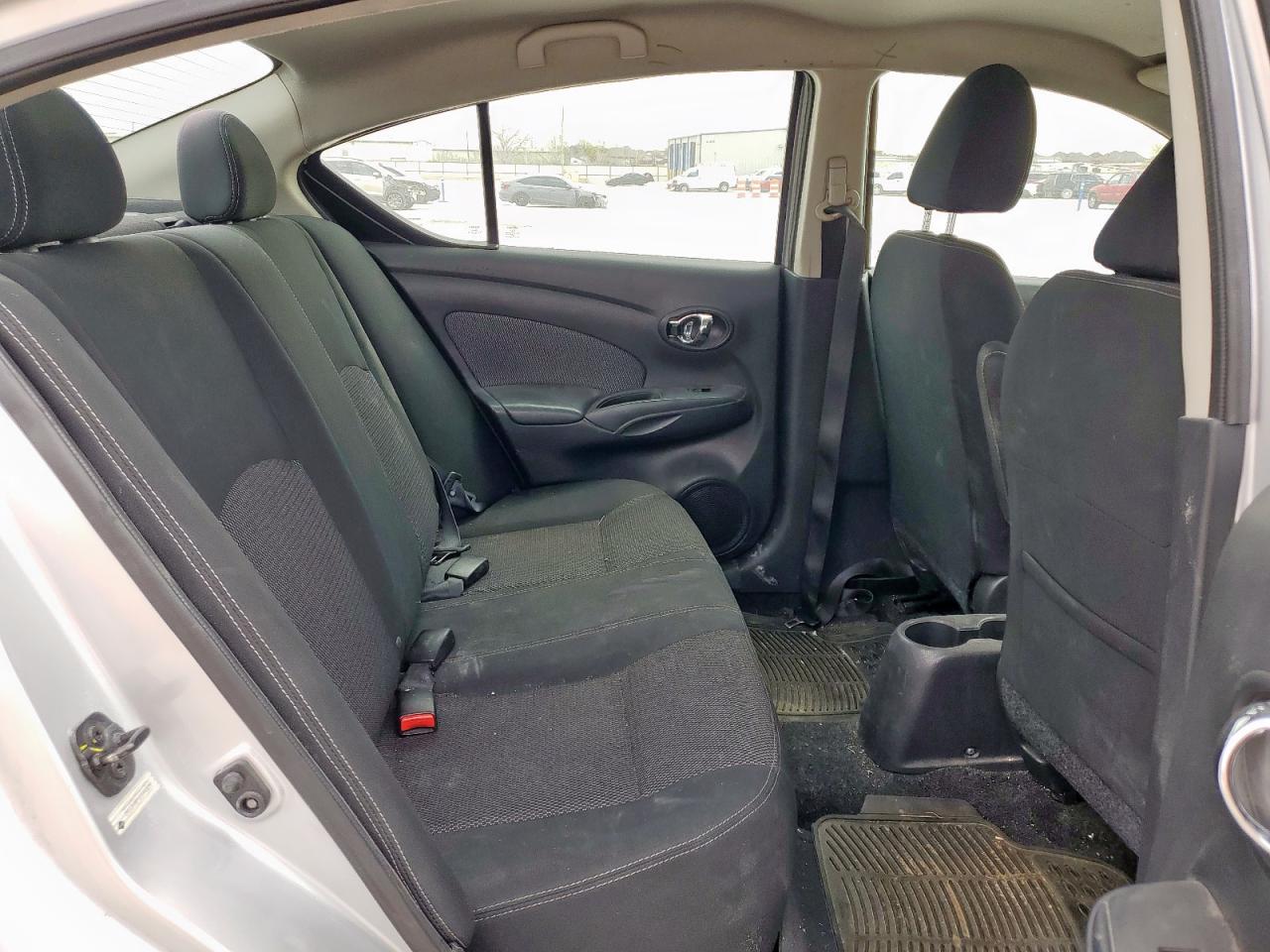 3N1CN7AP2JK443184 NISSAN VERSA 2018