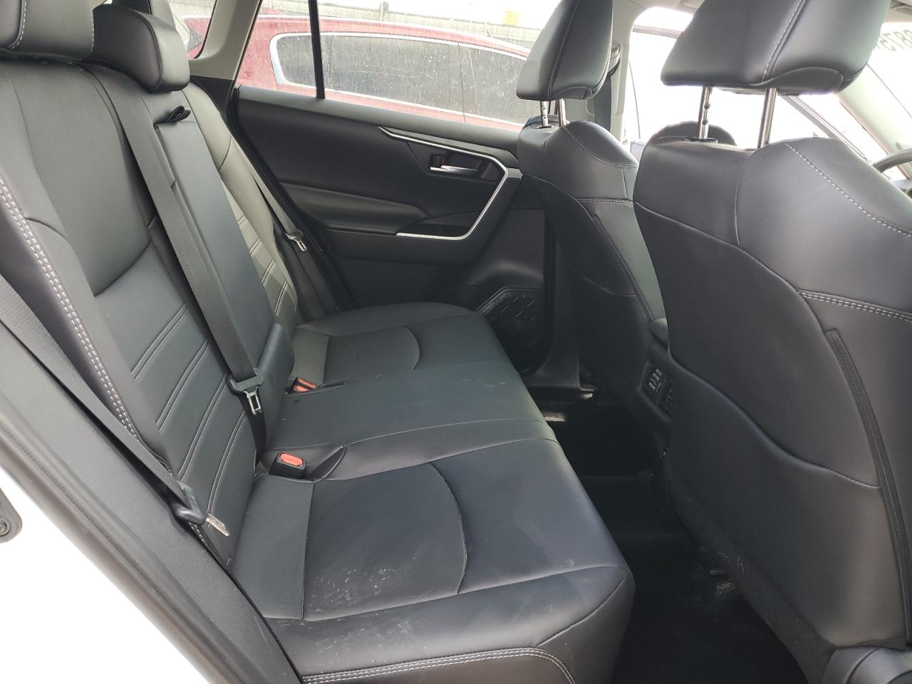 2019 Toyota RAV 4 - Image 11