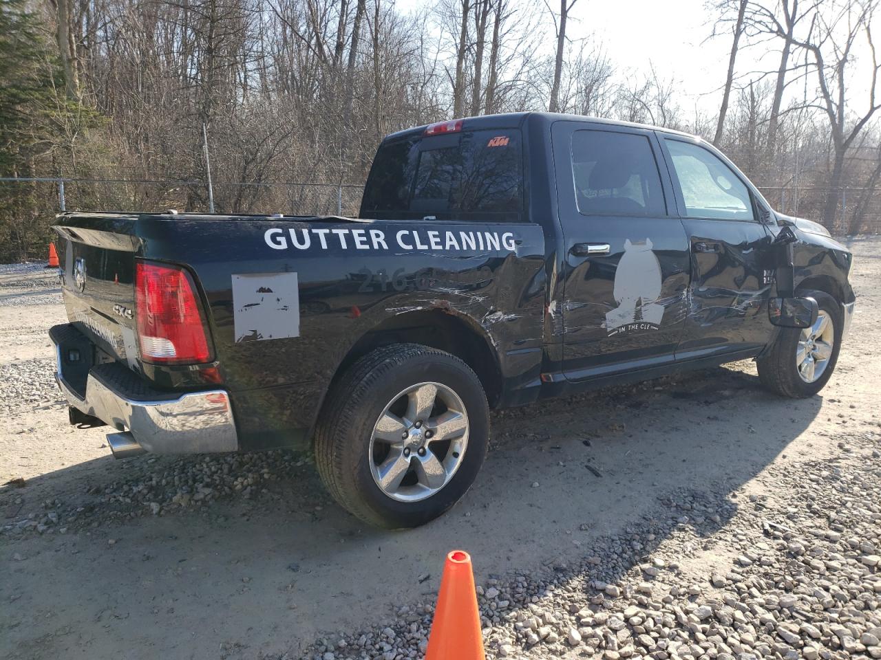 2015 RAM 1500 - Image 3