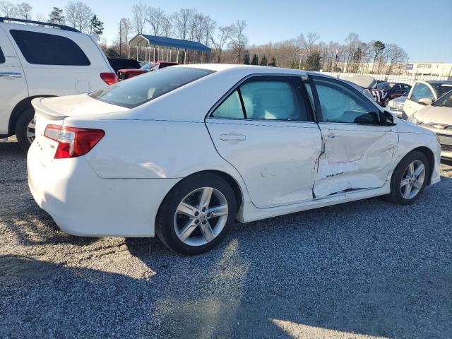  TOYOTA CAMRY 2014 Белы