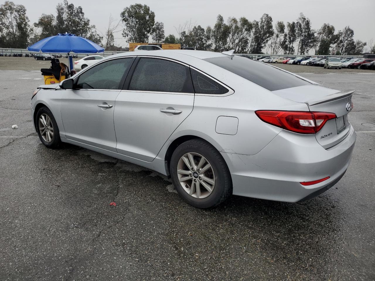 2015 Hyundai Sonata - Image 2