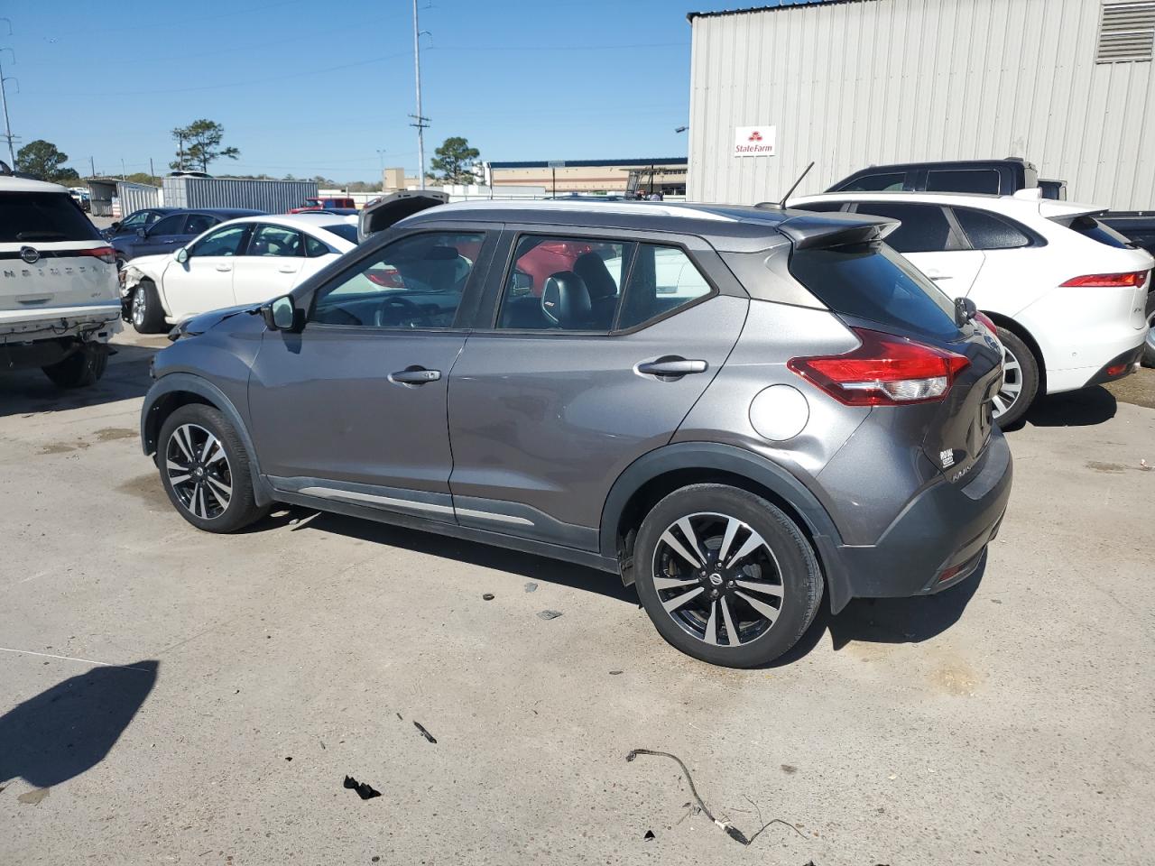 2019 Nissan Kicks - Image 2