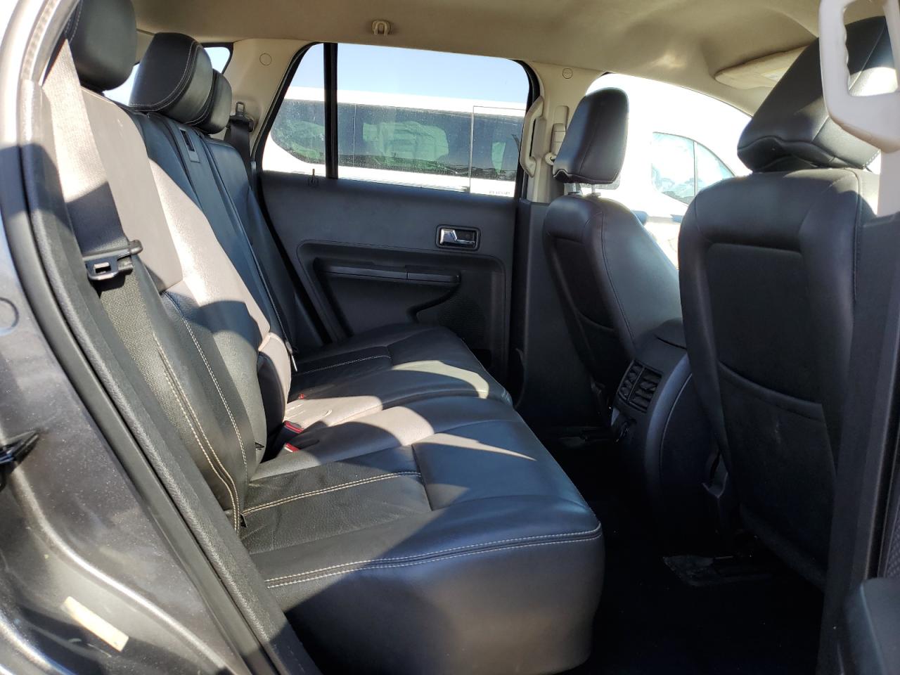 2010 Ford Edge - Image 11