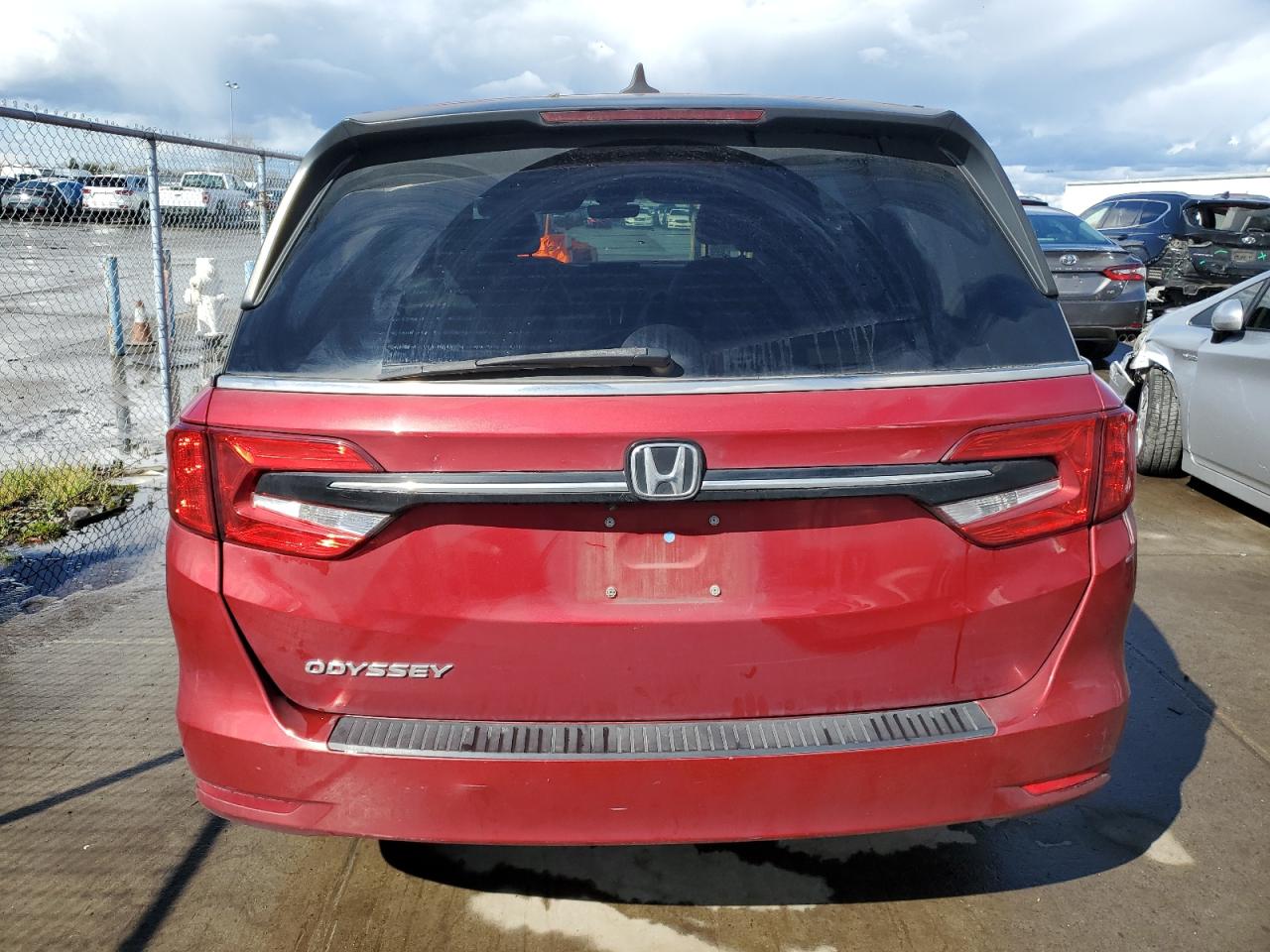 2022 Honda Odyssey Exl VIN: 5FNRL6H71NB005557 Lot: 49012375