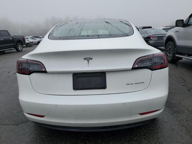  TESLA MODEL 3 2021 Biały