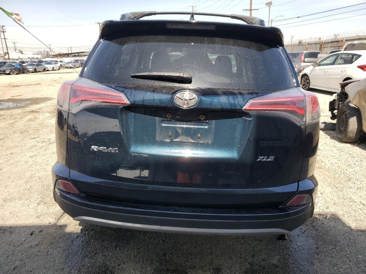2018 Toyota RAV 4 - Image 6