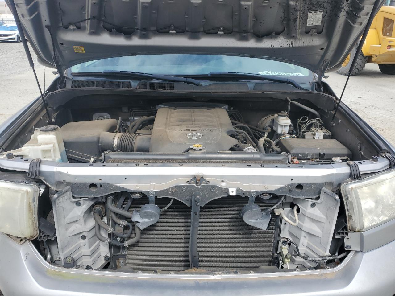 2013 Toyota Tundra - Image 11