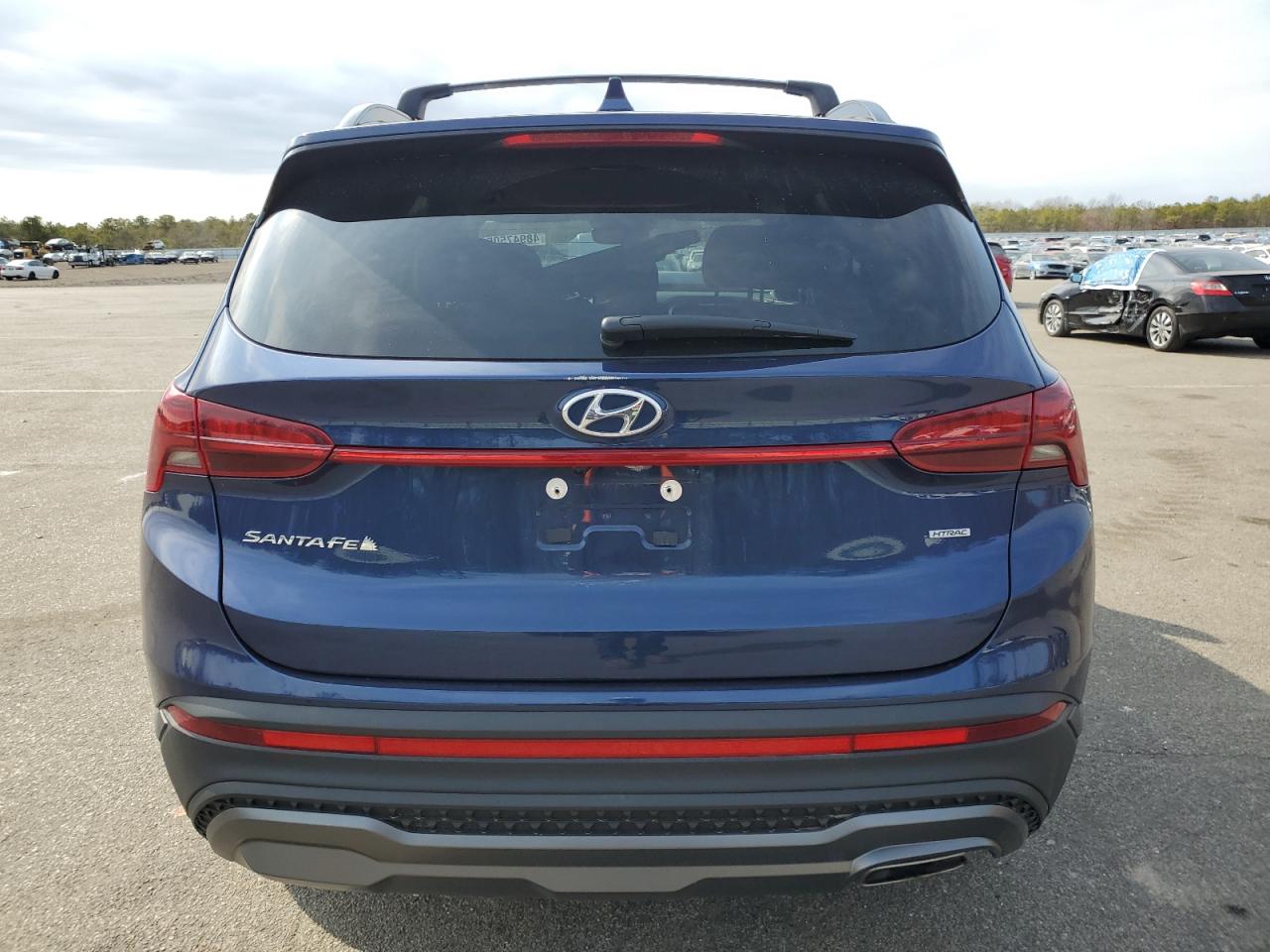 2022 Hyundai Santa Fe - Image 6