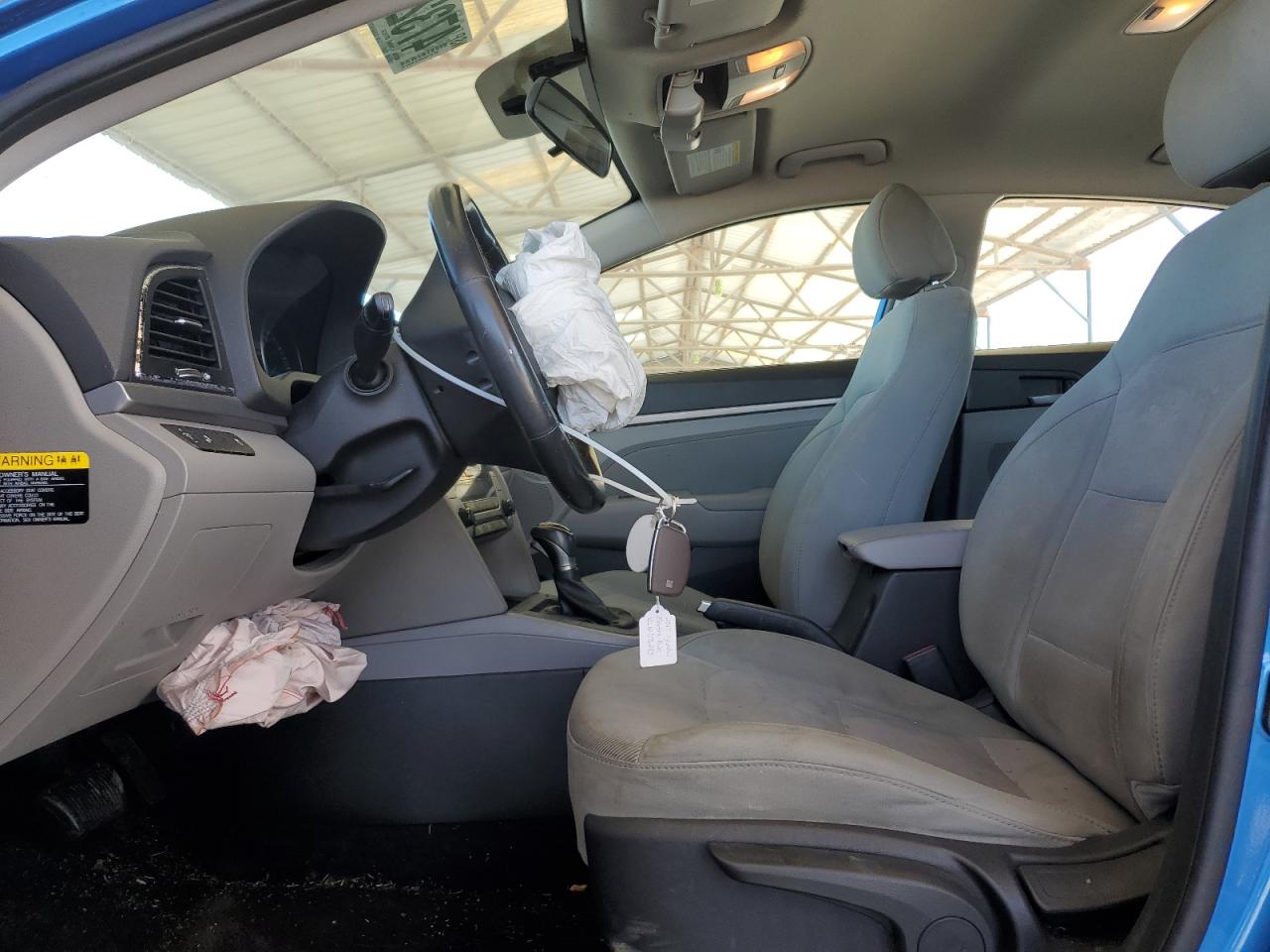 2017 Hyundai Elantra - Image 7