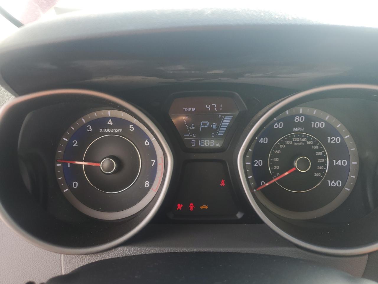 2014 Hyundai Elantra - Image 9