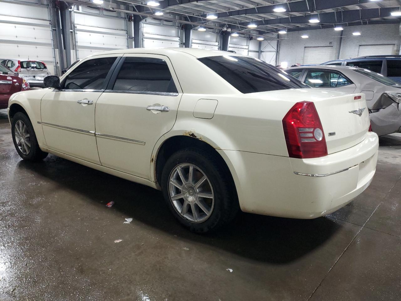 2010 Chrysler 300 - Image 2
