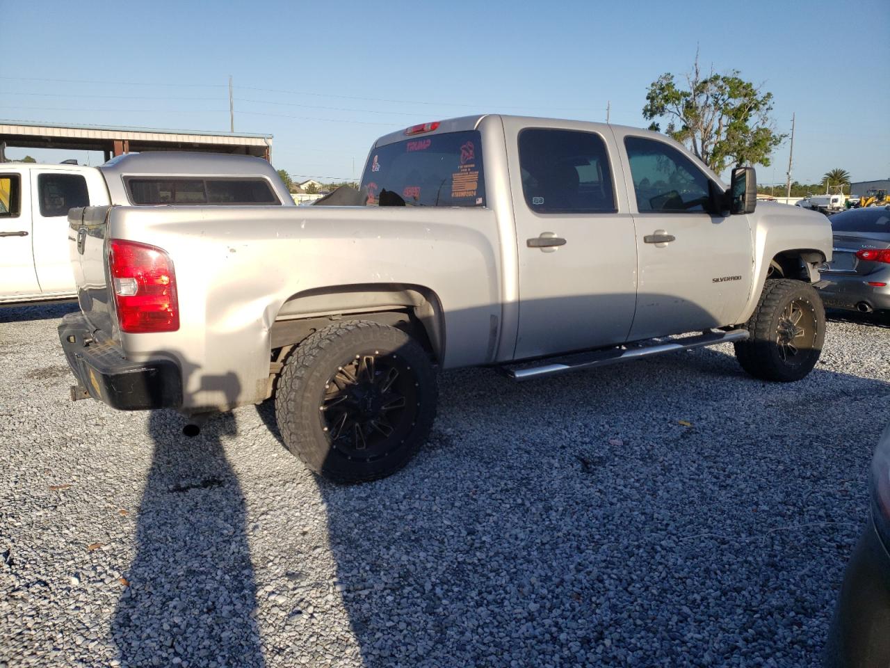 2008 Chevrolet Silverado - Image 3