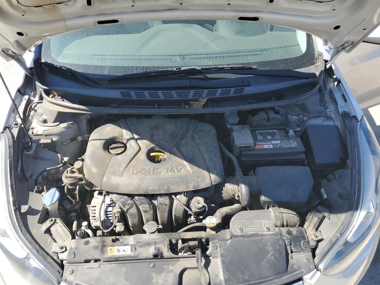 2015 Hyundai Elantra - Image 11